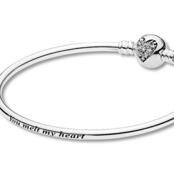 Gorgeous "You melt my heart" Pandora Bangle. - Picture 2 of 3